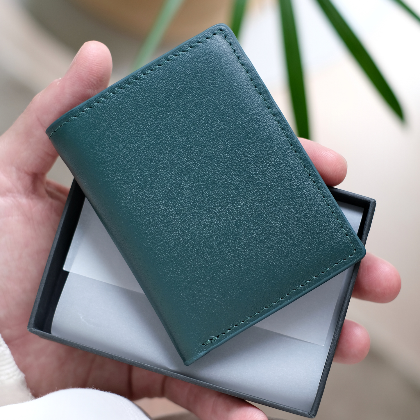 Slim Wallet - 8 Cards