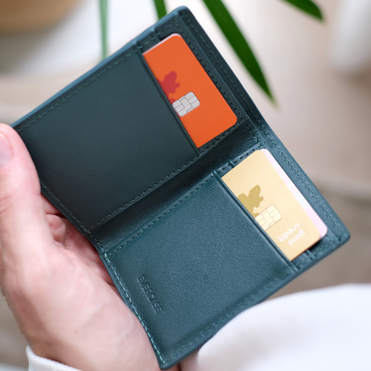 Slim Wallet - 8 Cards